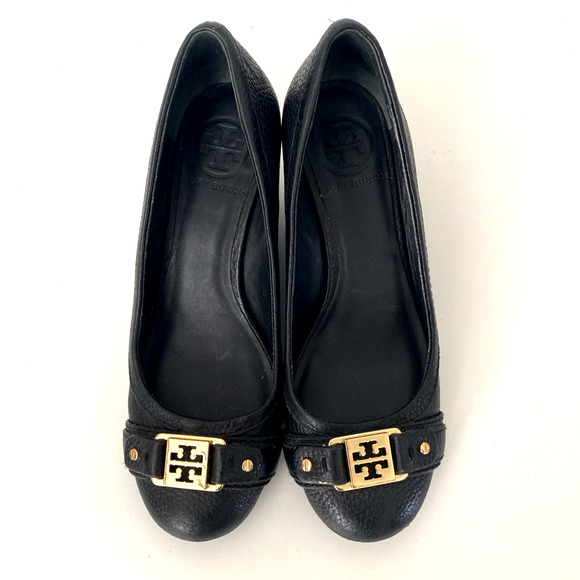 Tory Burch Ambrose Black Wedge Pump Leather Round Toe Slip On Gold Logo 5.5 - Picture 5 of 9